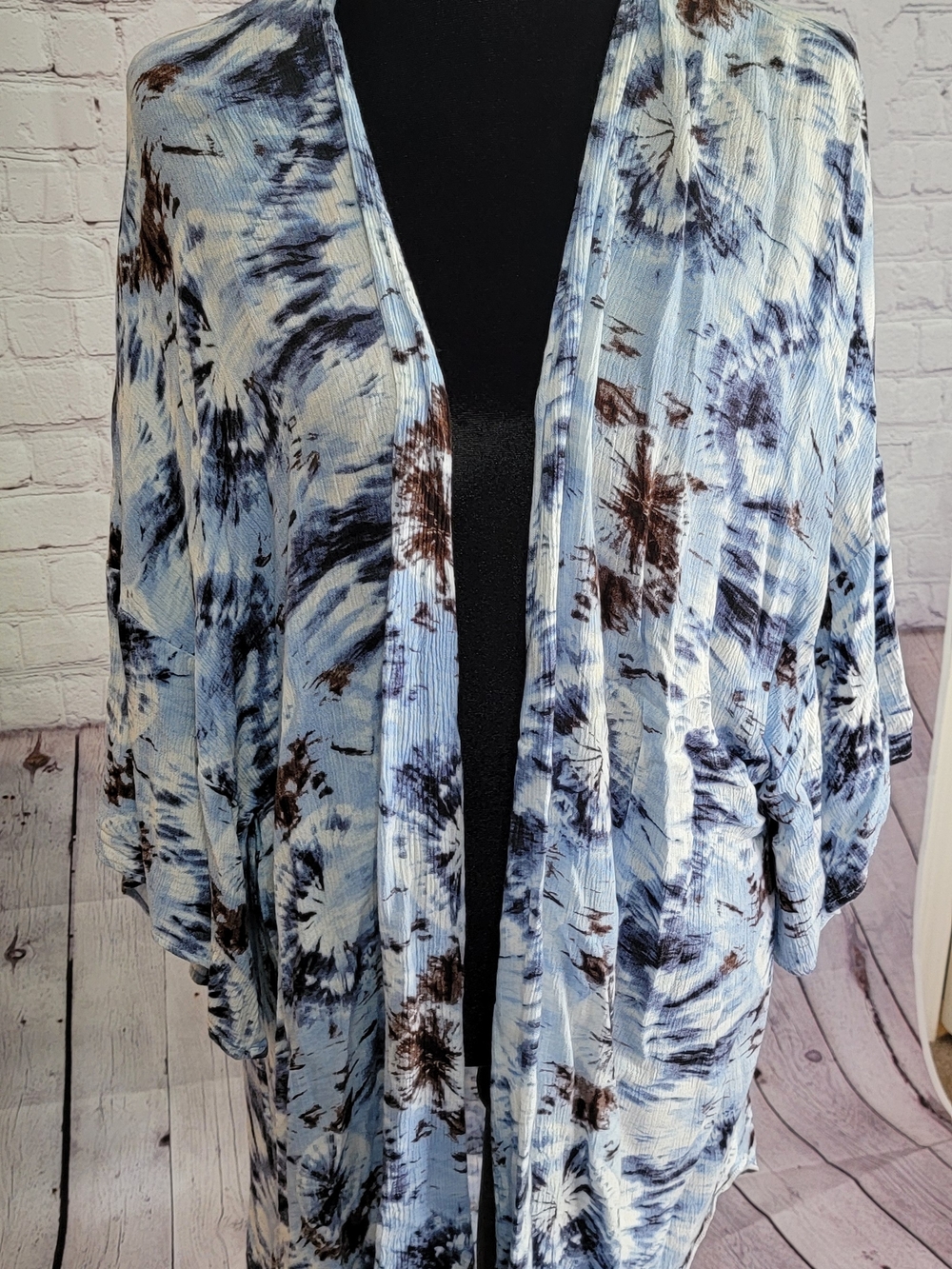 1.4.3. Story by Line Up Blue and Brown Tie-Dye Kimono